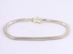 CHARM BRACELET STERLING SILVER LADIES STUNNING 8