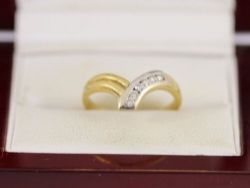 HALF ETERNITY RING 18CT GOLD LADIES STUNNING SIZE N 1/2 750 3.3G BF83