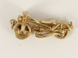 MOTORCYCLE CHARM VINTAGE 9CT GOLD 375 CHARMS PENDANT 4G IE40