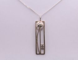 MACKINTOSH STYLE PENDANT CUBAN CHAIN NECKLACE 18