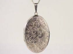 LOCKET PENDANT STERLING SILVER LADIES NECKLACE 925 26G CP65