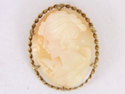 CAMEO BROOCH 9CT GOLD LADIES STUNNING VINTAGE 375 5.9G BM87