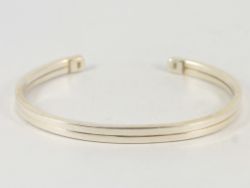 LADIES BANGLE STERLING SILVER STUNNING BRACELET 925 25.5G GF19