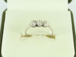 DIAMOND TRILOGY RING 18CT WHITE GOLD LADIES SIZE M 750 1.7G EQ75
