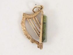 HARP CHARM VINTAGE 9CT GOLD 375 CHARMS PENDANT GREEN AGATE 3.9G H58