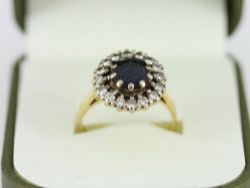 DIAMOND AND SAPPHIRE HALO RING 18CT GOLD LADIES SIZE Q 1/2 750 6G CX46
