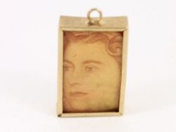 10 SHILLINGS EMERGENCY CHARM VINTAGE 9CT GOLD 375 CHARMS PENDANT 2.7G CF97