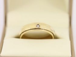 DIAMOND SOLITAIRE RING 18CT GOLD GENTS Q 1/2 750 6.9G CB79