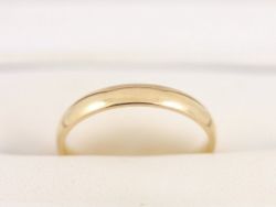 WEDDING BAND 9CT GOLD LADIES RING STUNNING SIZE O 375 2.1G BH58
