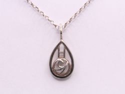 MACKINTOSH STYLE PENDANT CHARM CHAIN NECKLACE 15.25