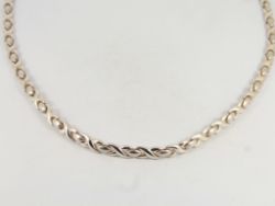 CROSSOVER & OVAL LINK NECKLACE STERLING SILVER LADIES STUNNING 925 33.6G GF60