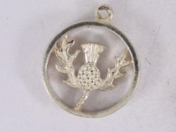THISTLE CHARM SCOTTISH SILVER LADIES STUNNING VINTAGE GIFT 3.2G SS88
