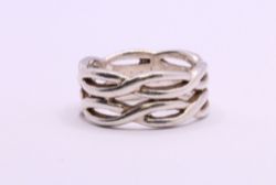 VINTAGE TWIRL RING SIZE O LADIES STERLING SILVER CELTIC KNOT GIFT 6.1G
