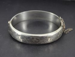 VINTAGE FLORAL HINGED BANGLE STERLING SILVER LADIES STUNNING 925 19.2G ER78