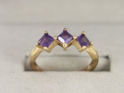 AMETHYST TRILOGY RING 9CT GOLD LADIES STUNNING SIZE P 375 2.4G CS5