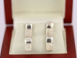 LADIES EARRINGS STERLING SILVER STUNNING BUTTERFLY BACK 925 4.8G AM36