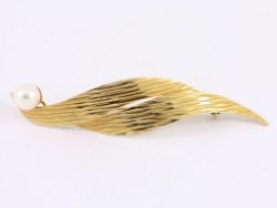 PEARL BROOCH 9CT GOLD LADIES STUNNING PIN BADGE 375 3.8G AW83