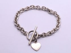 LOVE HEART CHARM CABLE CHAIN BRACELET 6.5