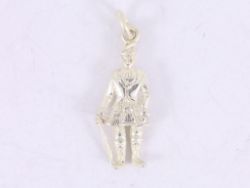 SCOTSMAN CHARM STERLING SILVER VINTAGE CHARMS KILT SCOTTISH 925 1.7G SC45