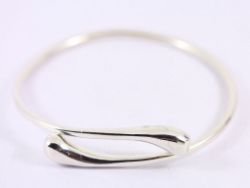 LADIES BANGLE STERLING SILVER BRACELET STUNNING 925 18.6G SS4