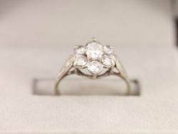 CLUSTER RING STERLING SILVER LADIES STUNNING SIZE N 925 2.2G CK23