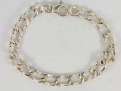 CURB CHAIN BRACELET STERLING SILVER STUNNING 7.75
