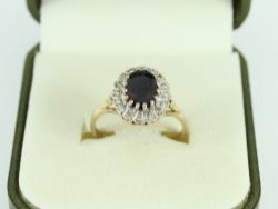 SAPPHIRE HALO RING 9CT GOLD LADIES STUNNING SIZE Q 375 3.2G FR58