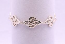 CELTIC KNOT CHAIN BRACELET 6.75