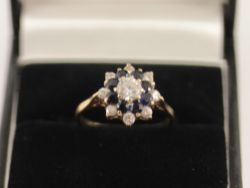SAPPHIRE CLUSTER RING 9CT YELLOW GOLD LADIES STUNNING SIZE K 375 2.2G IE97