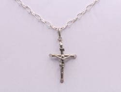CRUCIFIX PENDANT CHARM CABLE CHAIN NECKLACE 18.75