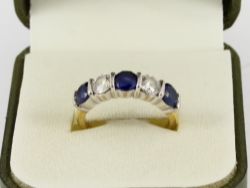 DIAMOND & SAPPHIRE RING 18CT GOLD LADIES SIZE O 750 5.8G
