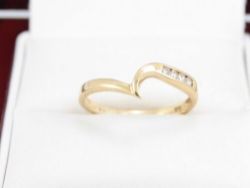 DIAMOND ENGAGEMENT RING 9CT GOLD LADIES SIZE O 375 D23