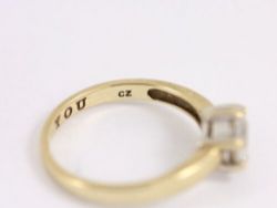 SOLITAIRE RING 9CT GOLD LADIES STUNNING SIZE N 375 2.7G BZ10