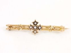 SEED PEARL BROOCH 9CT GOLD FLORAL LADIES STUNNING VINTAGE 375 2G H3