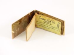 CHEQUE BOOK CHARM LONDON BANK VINTAGE 9CT GOLD 375 CHARMS PENDANT 2.9G IF44