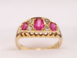 DIAMOND AND RUBY RING 18CT GOLD LADIES STUNNING SIZE M 3.8G Y64