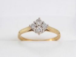 DIAMOND ENGAGEMENT RING 18CT GOLD CLUSTER STUNNING LADIES SIZE H 1/2 V31