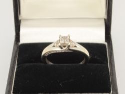 DIAMOND SOLITAIRE RING 9CT WHITE GOLD LADIES SIZE K 1/4 375 2.9G IF7