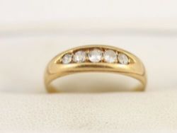 DIAMOND FIVE STONE RING 18CT GOLD LADIES SIZE O 750 3.1G BG14