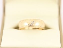 DIAMOND WEDDING RING 9CT GOLD LADIES SIZE M 1/2 375 3.1G CJ28