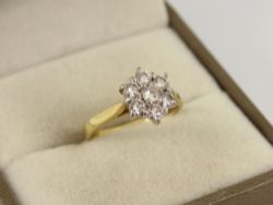DIAMOND CLUSTER RING 18CT GOLD LADIES SIZE I 1/2 750 2.8G