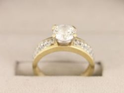 SOLITAIRE RING 9CT GOLD LADIES STUNNING SIZE L 375 2.7G CS56