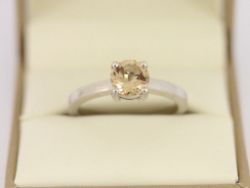 CHAMPAGNE QUARTZ SOLITAIRE RING STERLING SILVER LADIES SIZE R 3/4 925 3.9G SH31