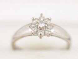 DIAMOND CLUSTER RING 18CT WHITE GOLD LADIES ENGAGEMENT SIZE P W93