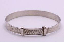 CHILDS CHRISTENING BRACELET 5.6