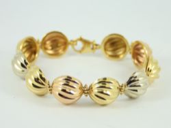 SHELL BRACELET 9CT TRI TONE GOLD LADIES STUNNING 375 18.8G FE47