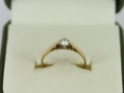 DIAMOND SOLITAIRE RING 9CT GOLD LADIES SIZE K 1/2 375 1.2G EO54