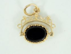 ONYX BLOODSTONE FOB 9CT GOLD VINTAGE POCKET WATCH ALBERT CHAIN 1.3G EX78
