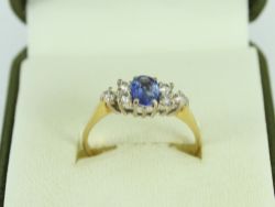 DIAMOND & SAPPHIRE RING 18CT GOLD LADIES SIZE R 3/4 750 2.6G ET46
