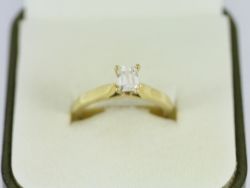 DIAMOND SOLITAIRE EMERALD CUT RING 18CT GOLD LADIES SIZE M 3/4 750 4.6G EN93